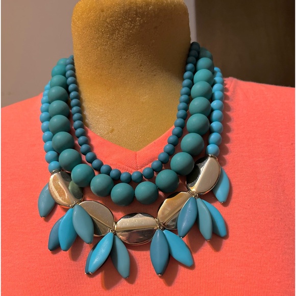 Jewelry - Gorgeous NWT statement necklace